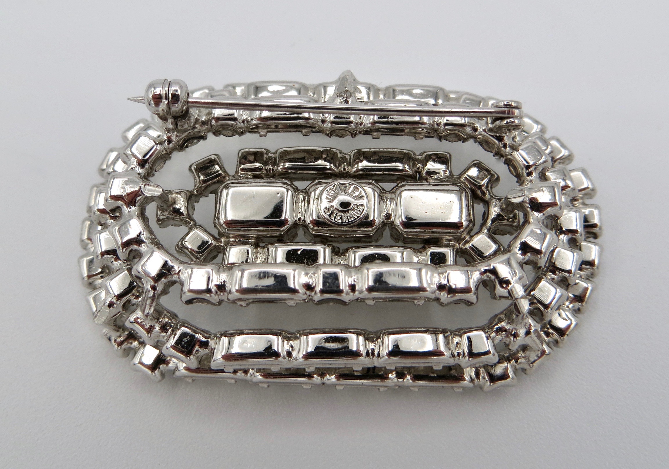 Jayflex Sterling Brooch