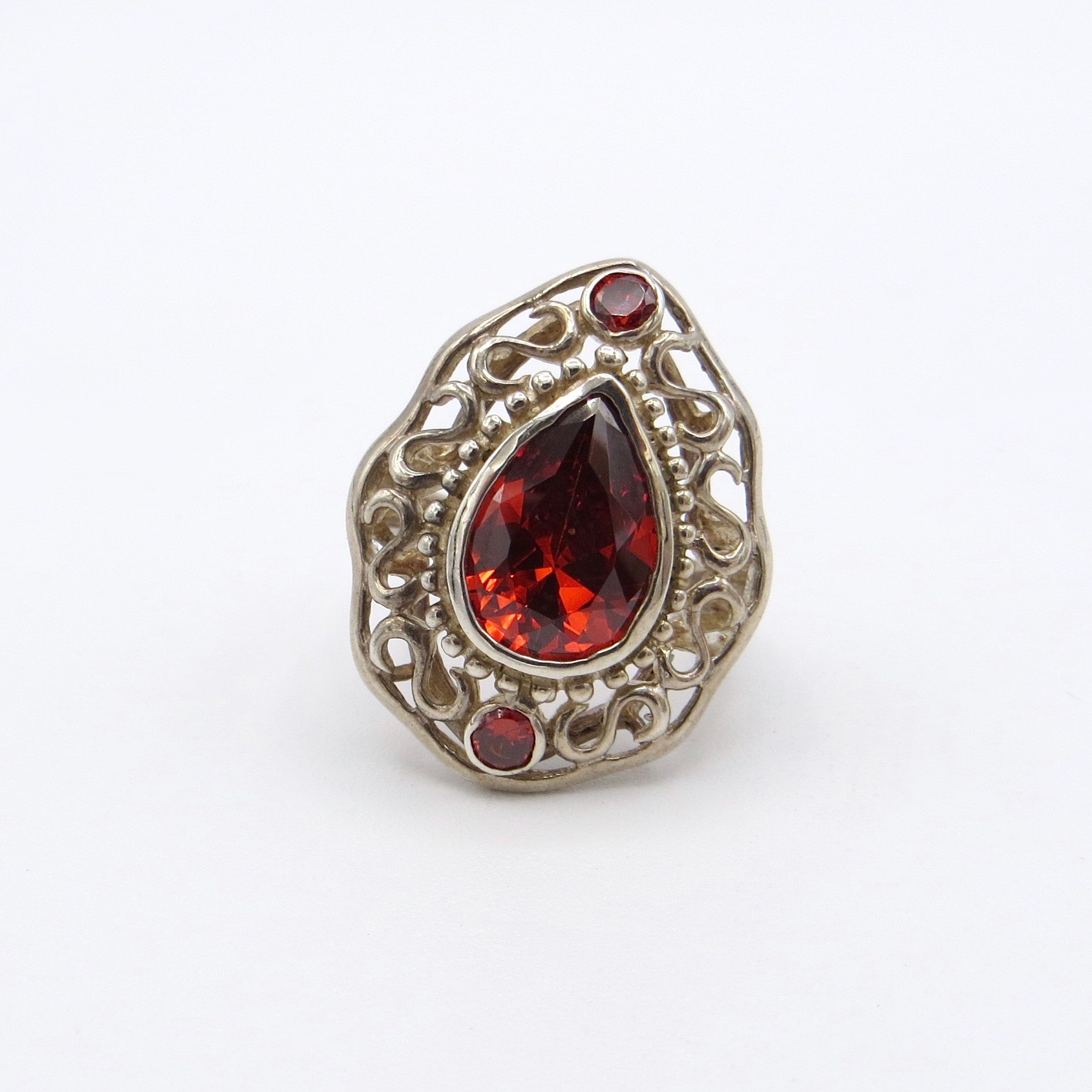 Silver & Garnet Ring