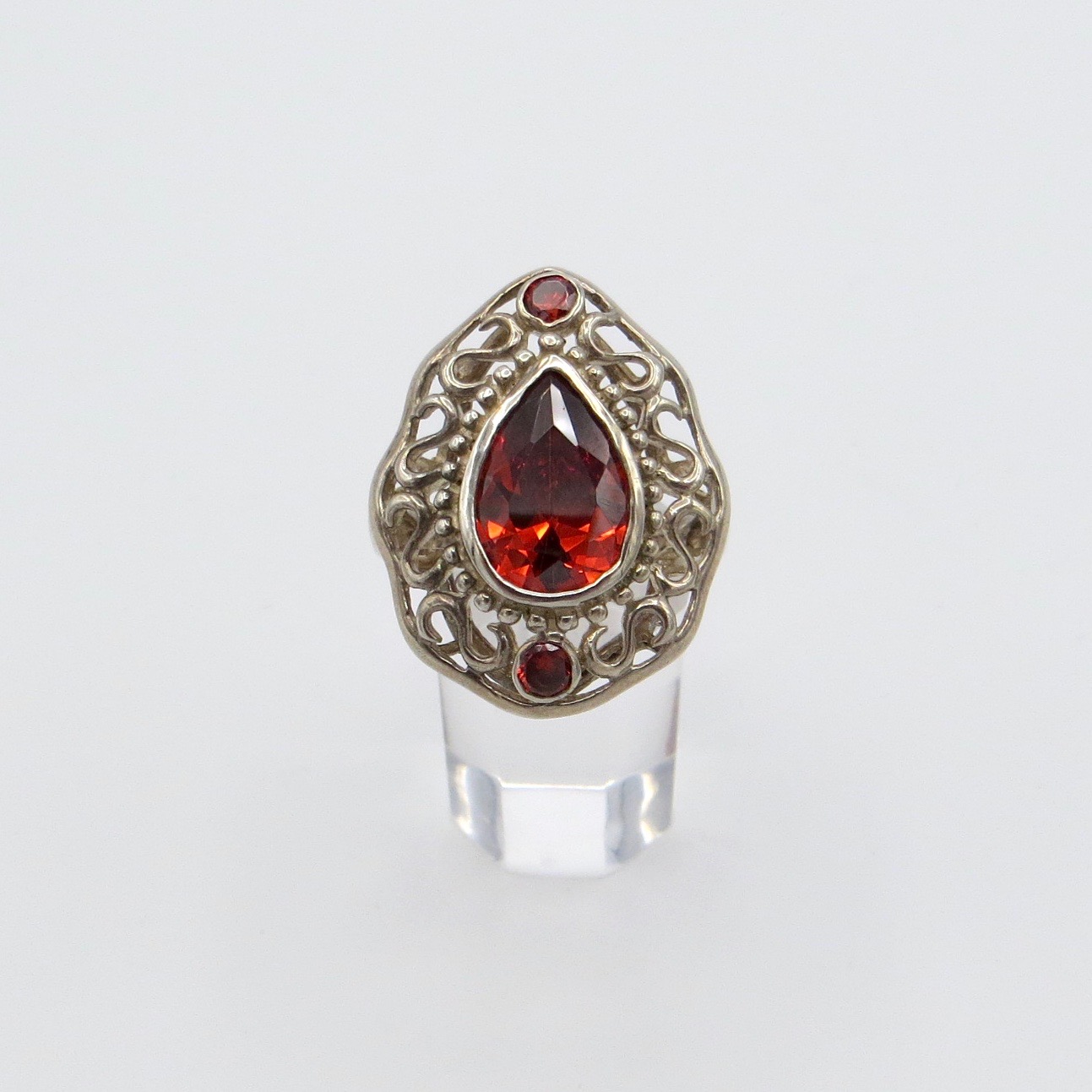 Silver & Garnet Ring