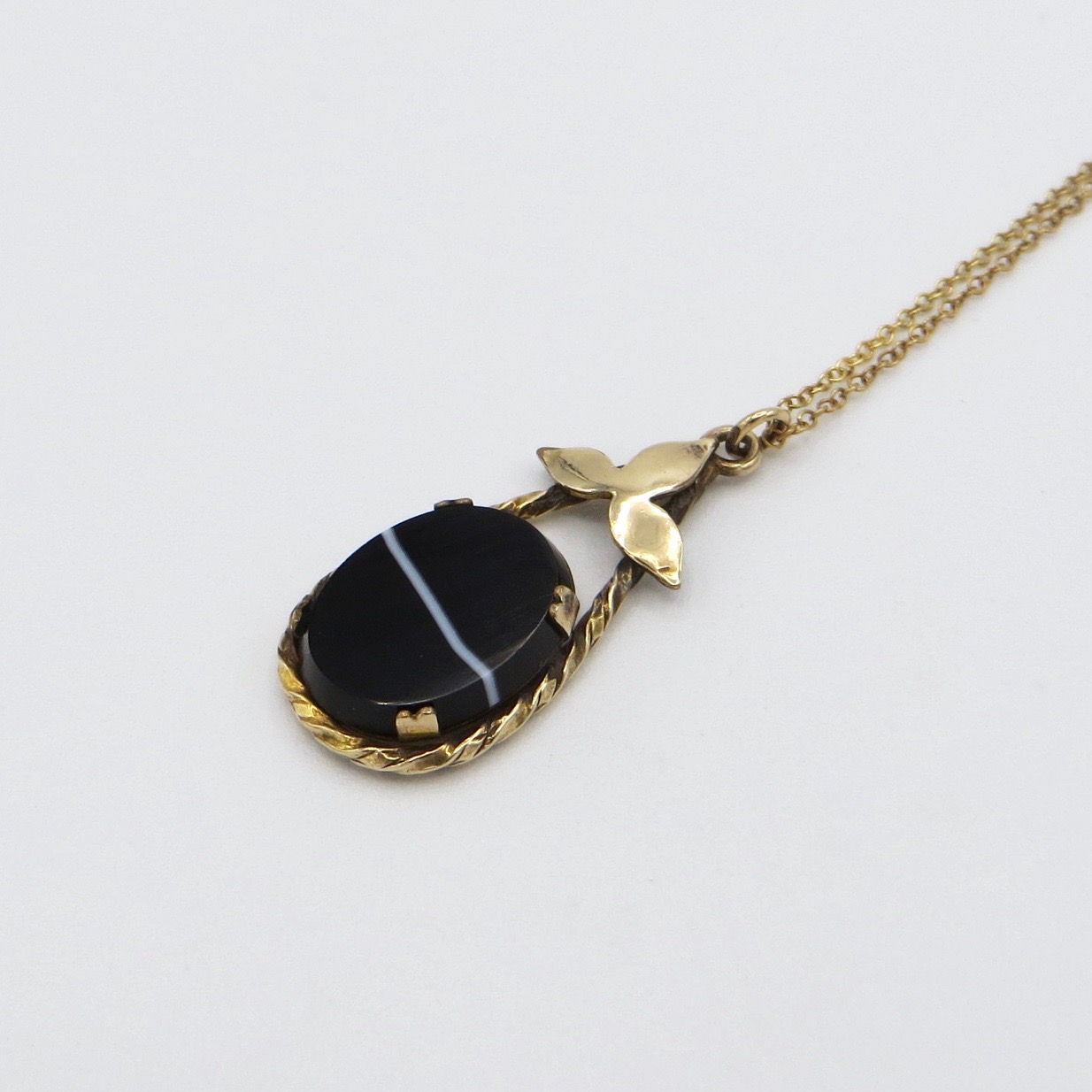 Black and White Agate Necklace 