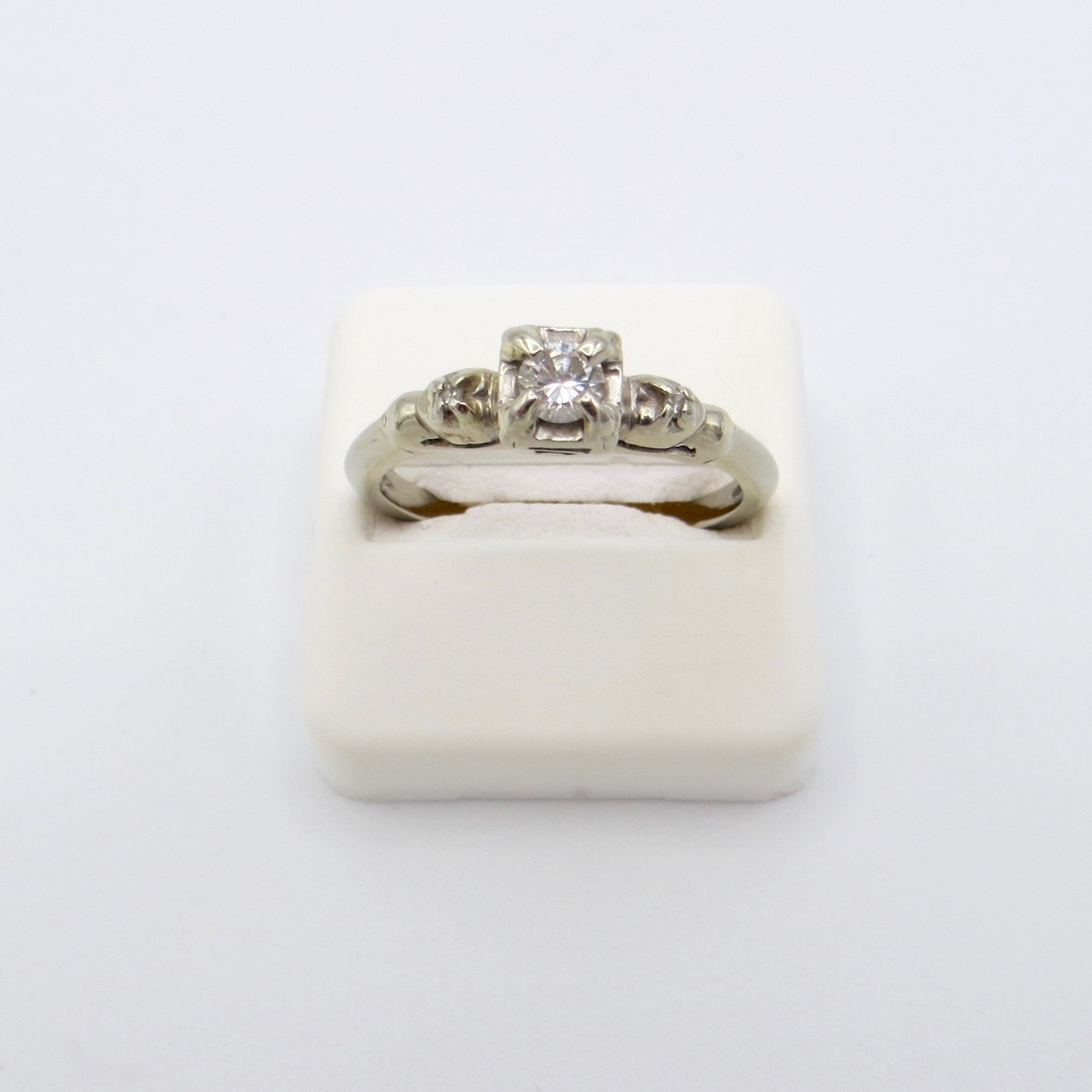 18kt Gold & Diamond Trinity Ring
