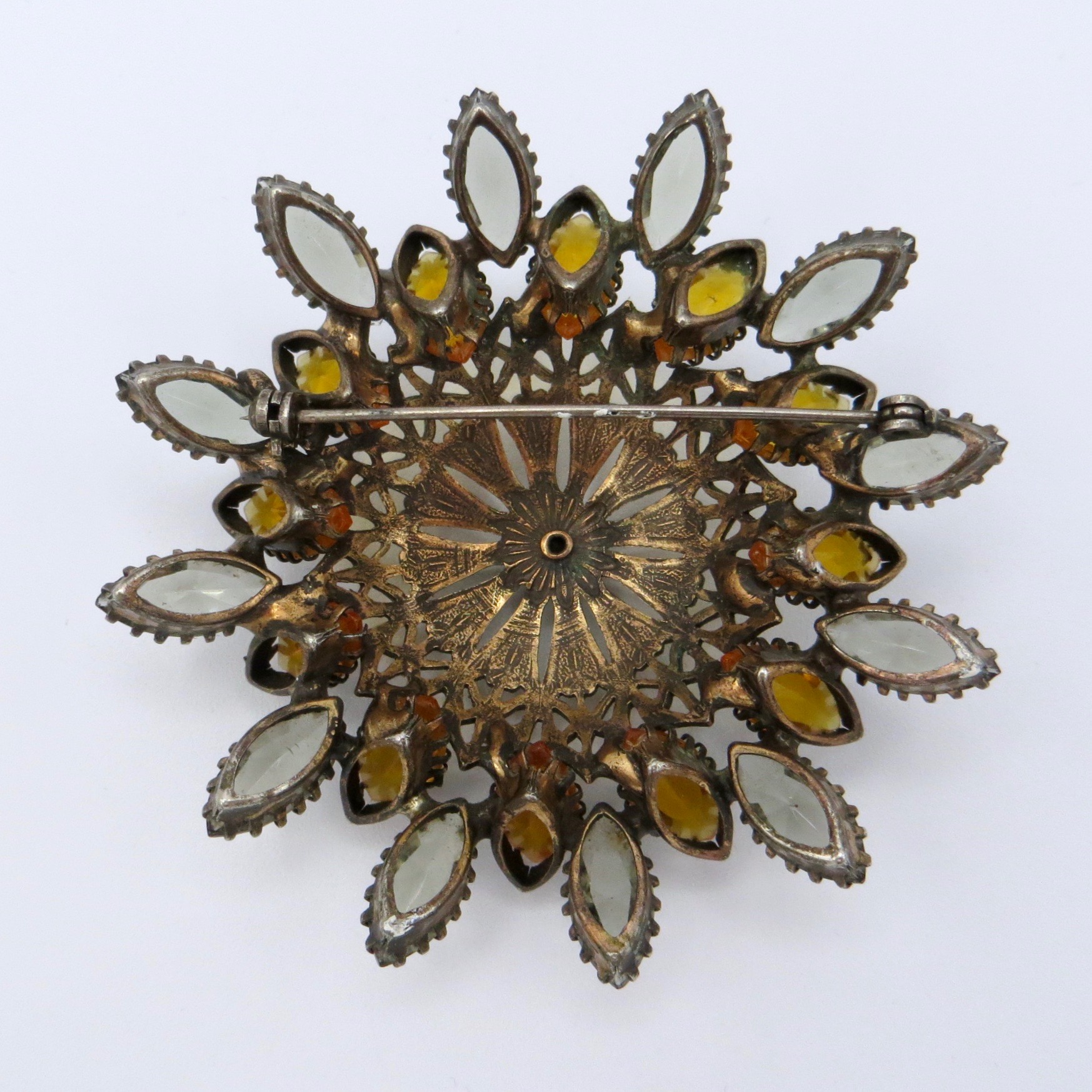 Vintage 1940s Brooch