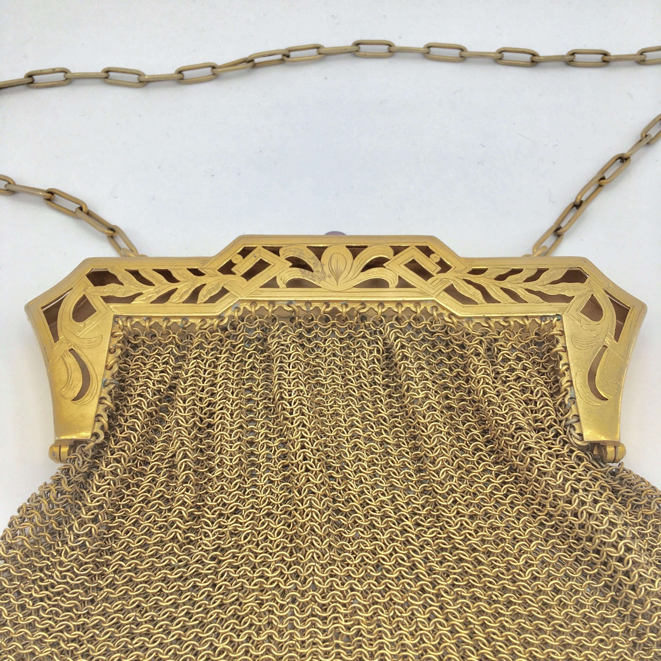 Gilt Chain Mesh Purse