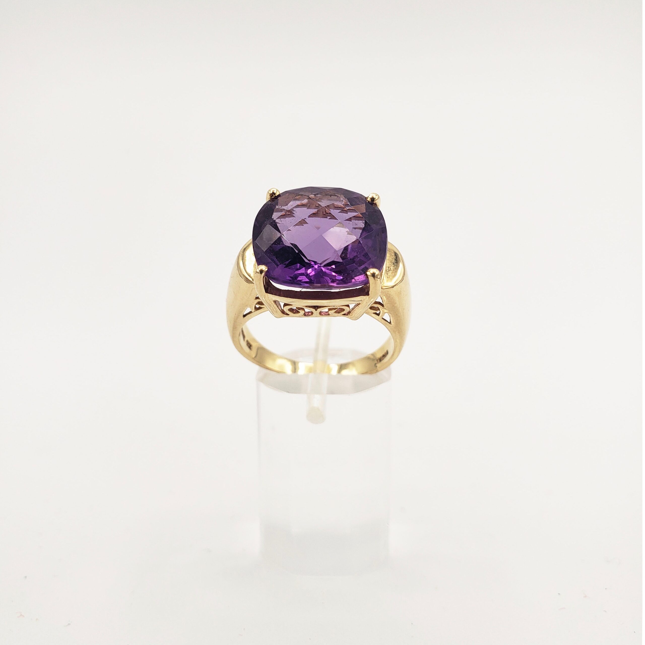 14kt Gold & Faceted Amethyst Ring