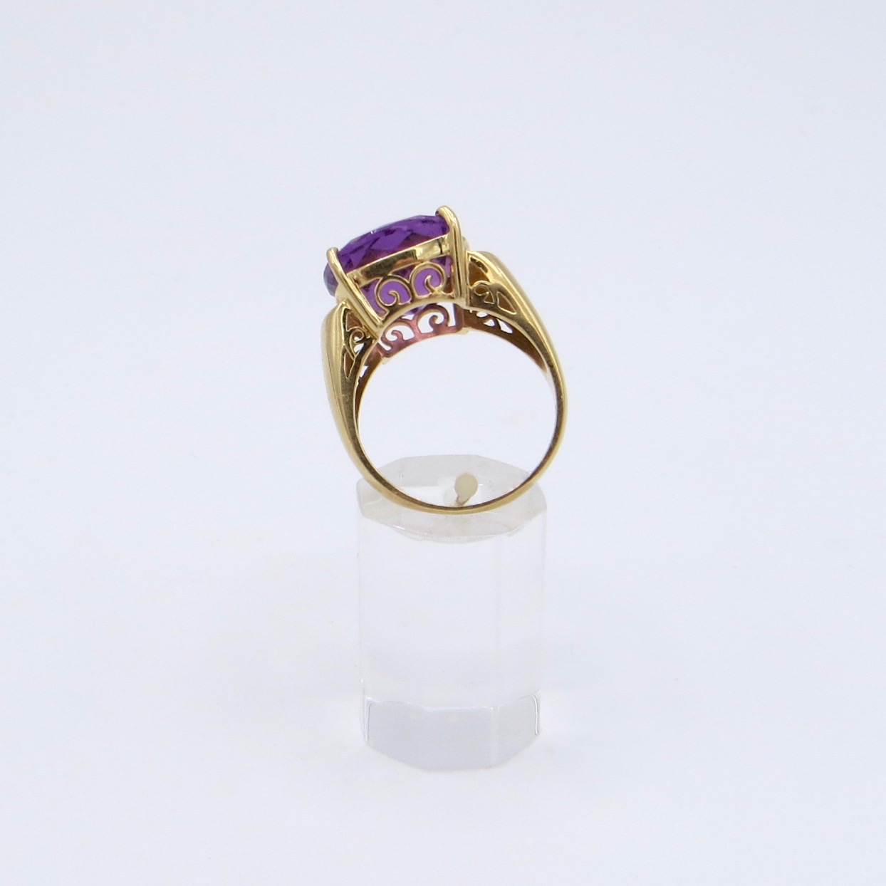 14kt Gold & Faceted Amethyst Ring