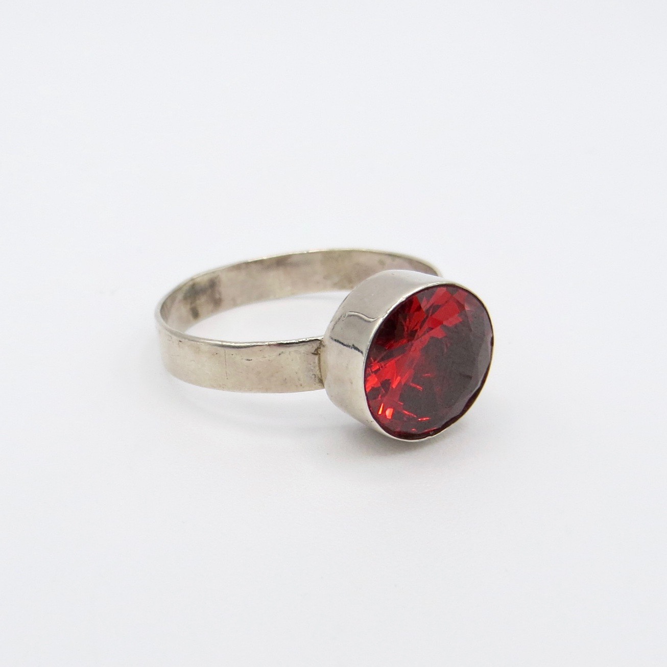 Sterling Silver & Garnet Ring