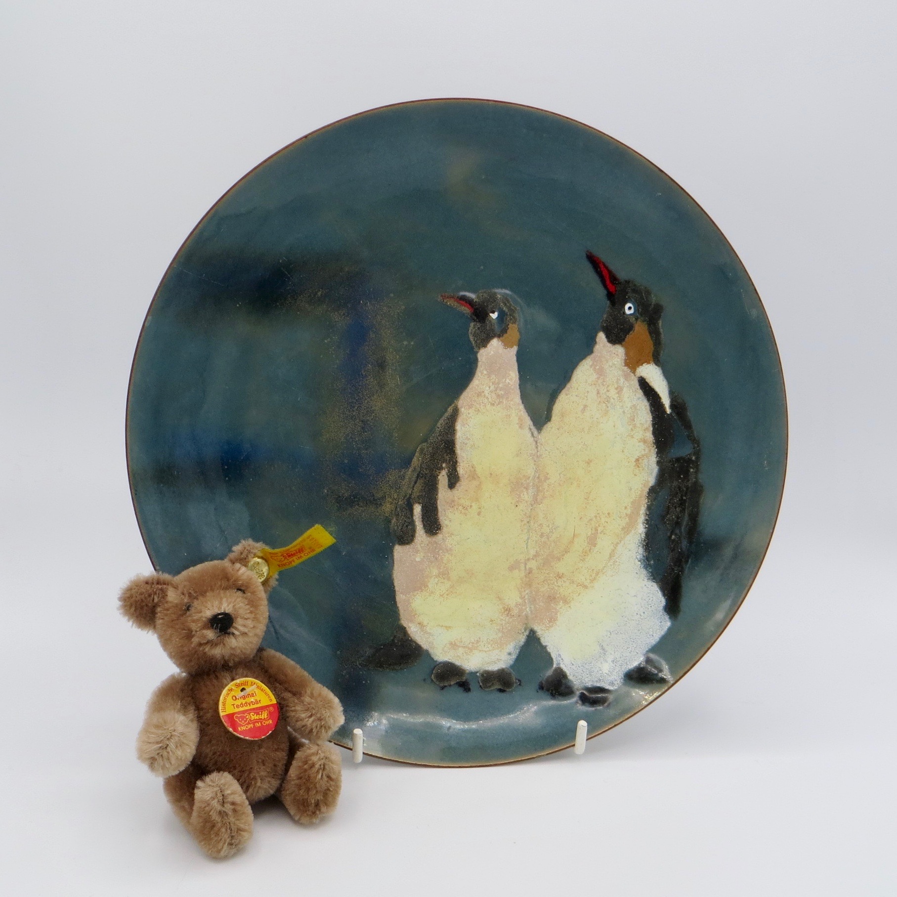 Penguin Plate