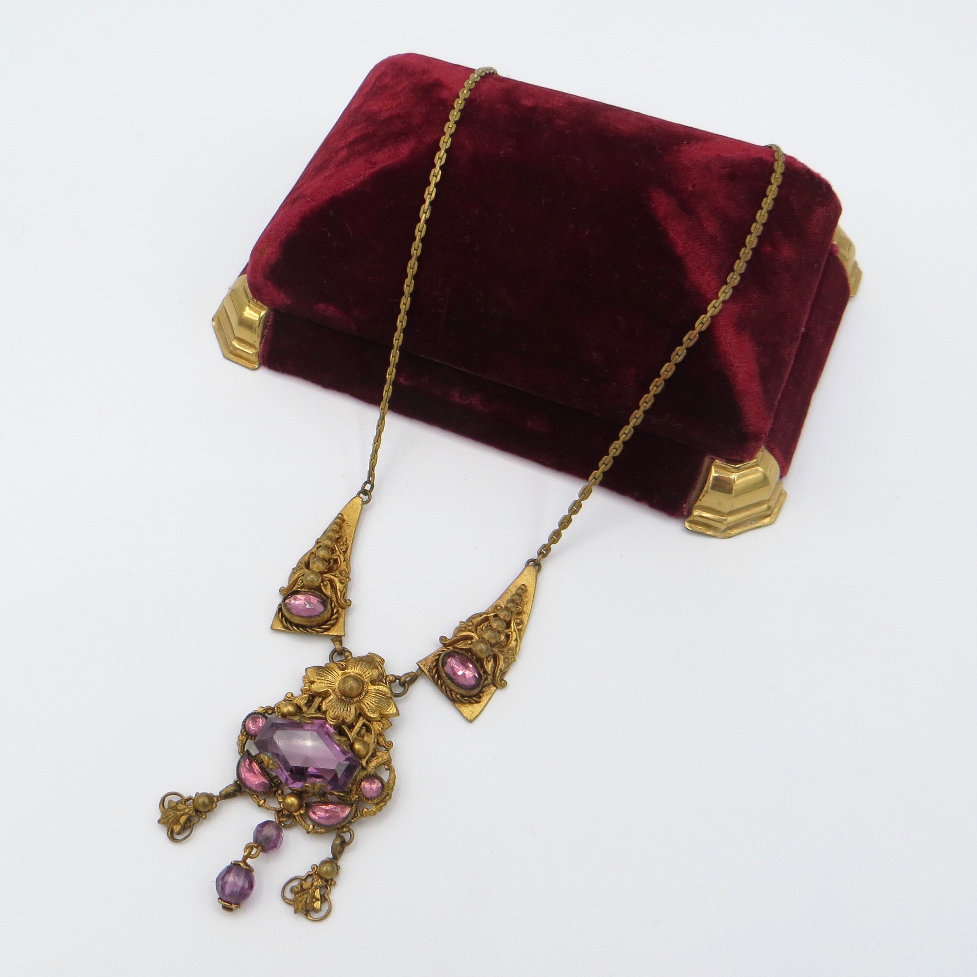 Victorian Floral Motif Necklace