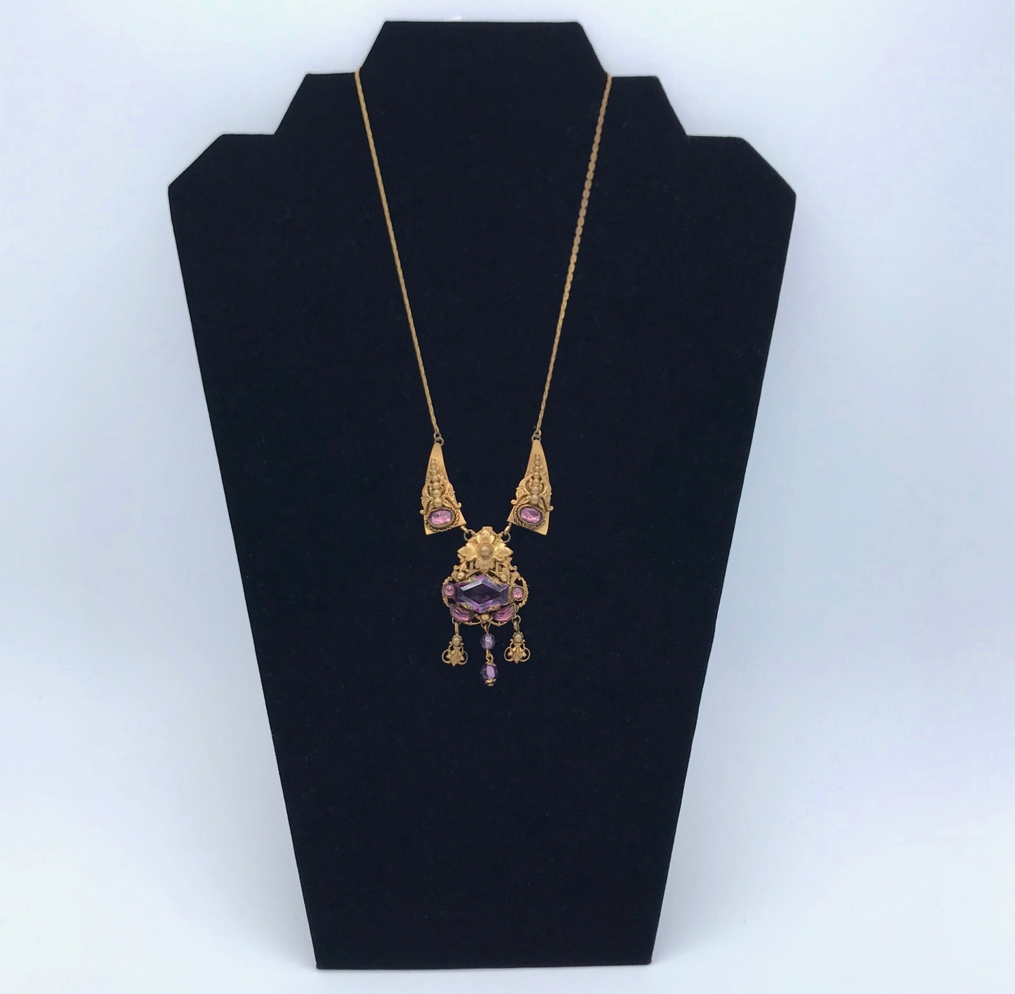 Victorian Floral Motif Necklace