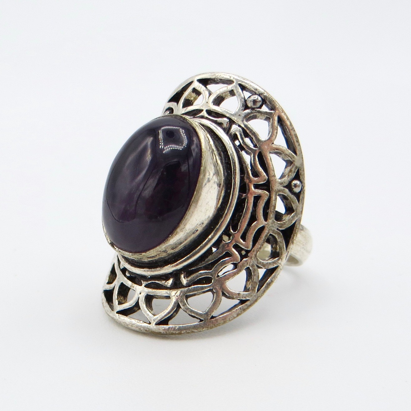 Silver & Amethyst Cabuchon Ring