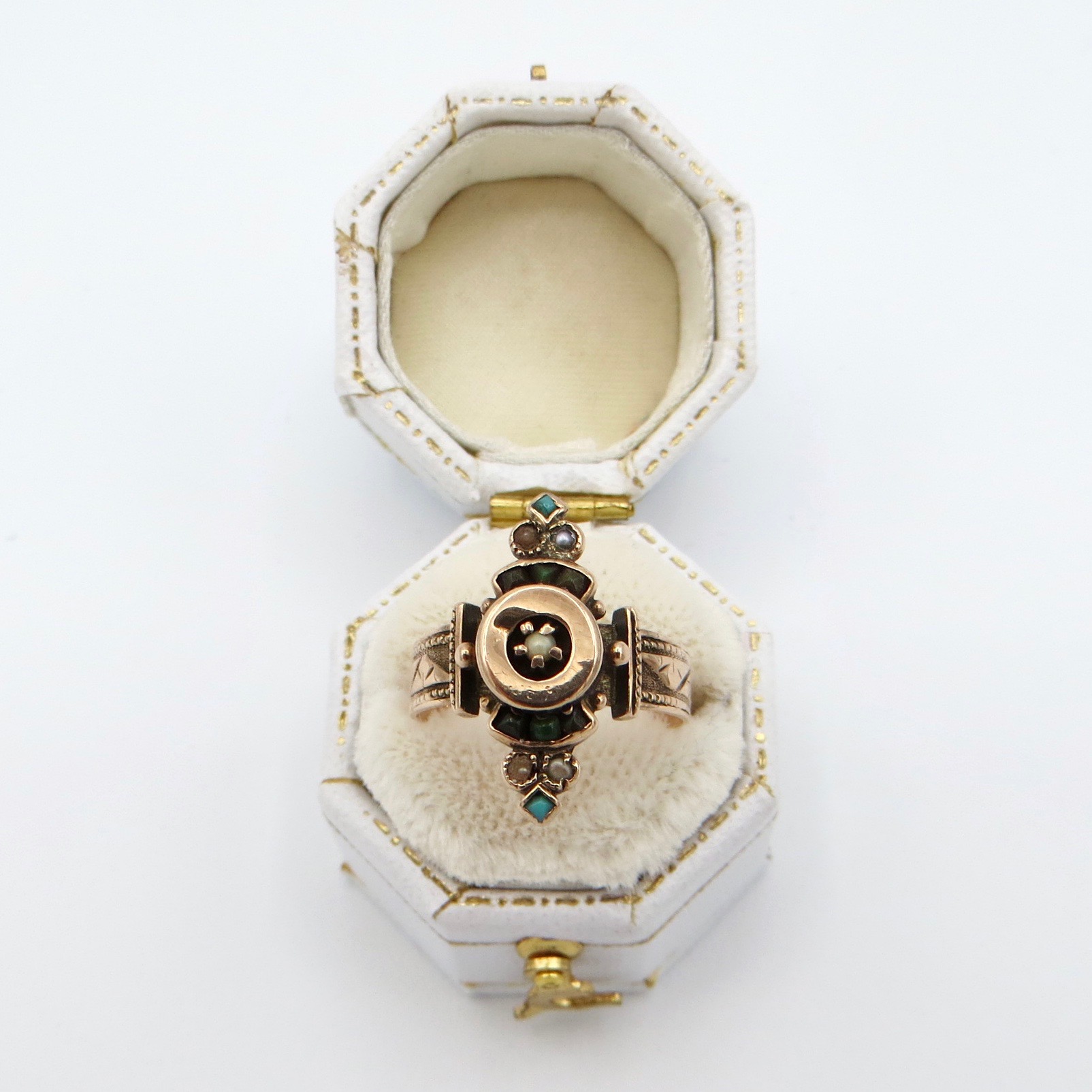 Victorian 9ct Gold & Pearl Ring