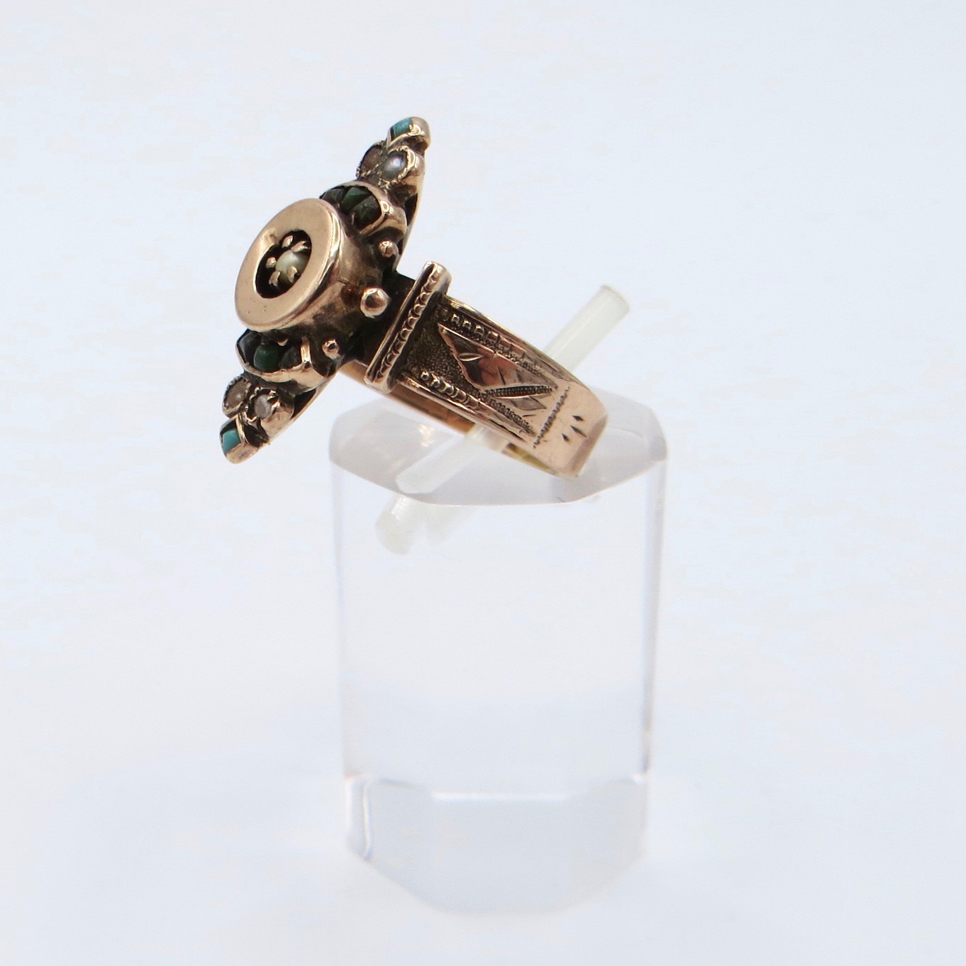 Victorian 9ct Gold & Pearl Ring