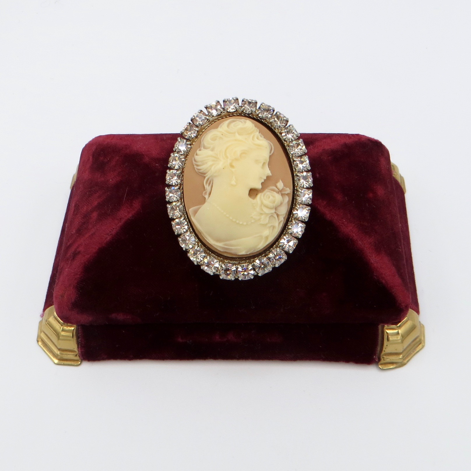 Danny Pollack Cameo Brooch / Pendant