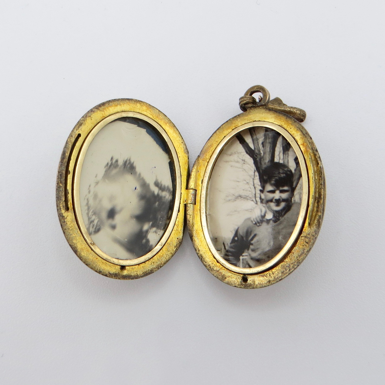 Victorian Floral Locket