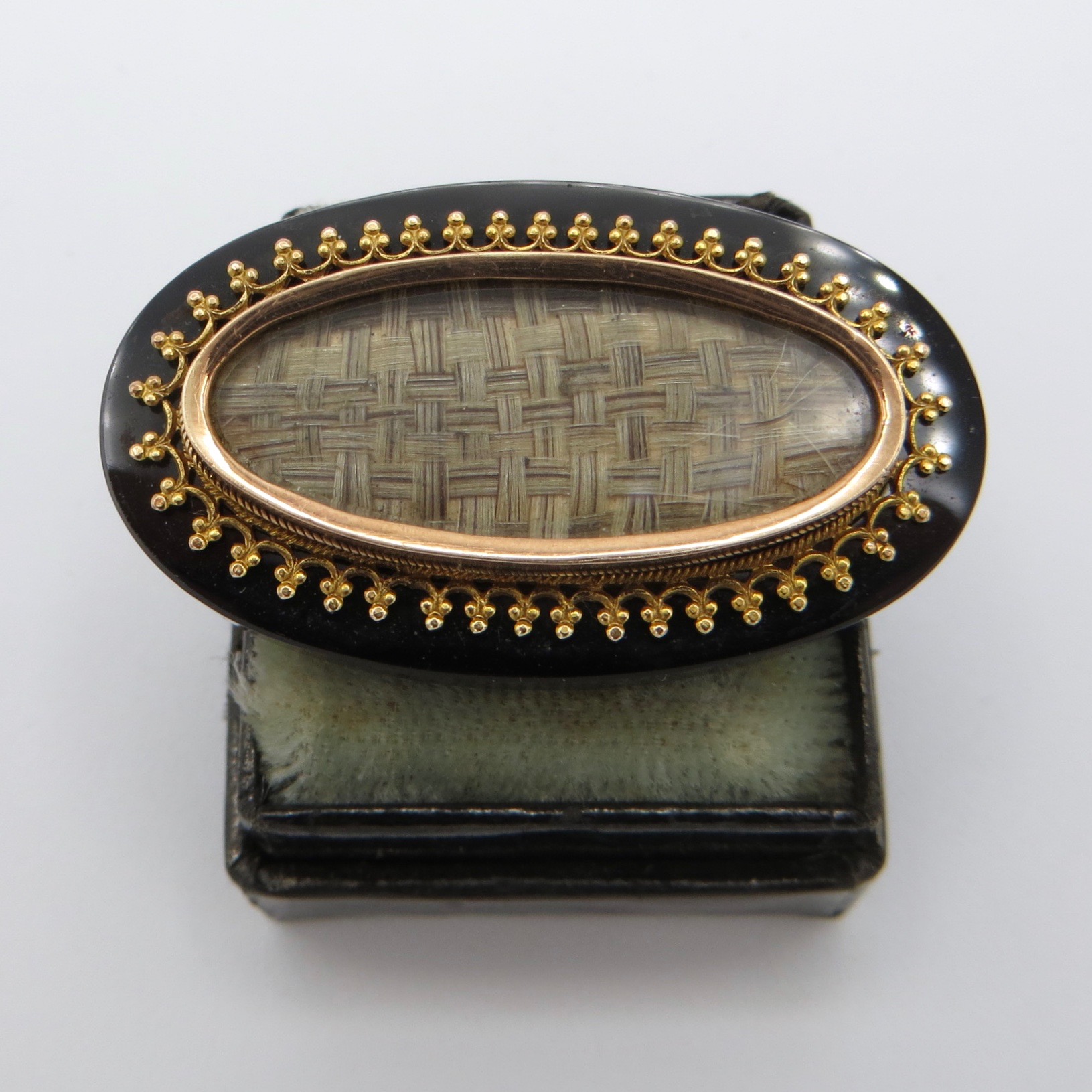Victorian Jet & Gold Mourning Pin, c.1850-60