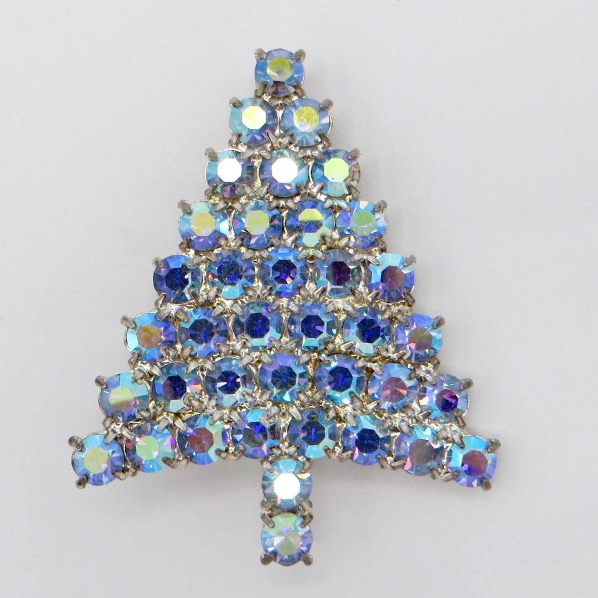 Attruia Blue Crystal Christmas Tree