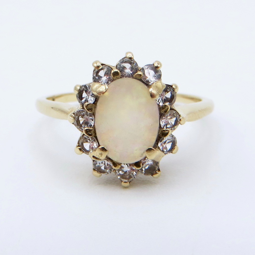 10kt Gold and Opal Ring