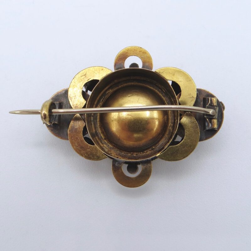 Victorian Gold Brooch with Floral Design
