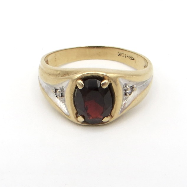 10kt Gold, Garnet and Diamond Ring