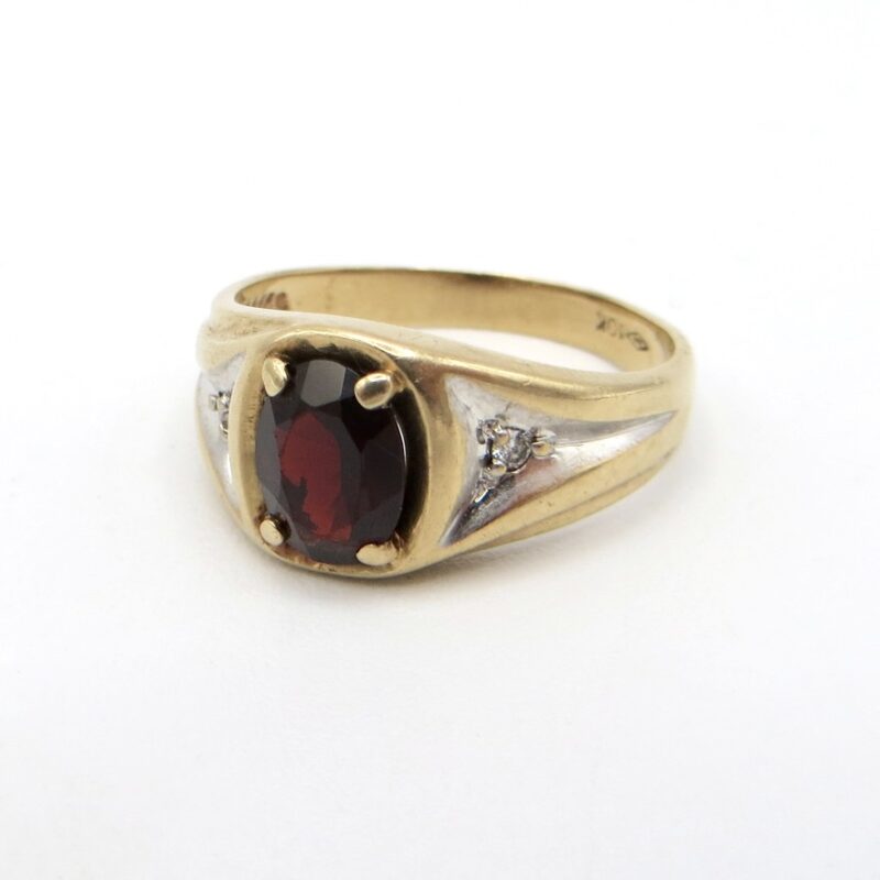 10kt Gold, Garnet and Diamond Ring