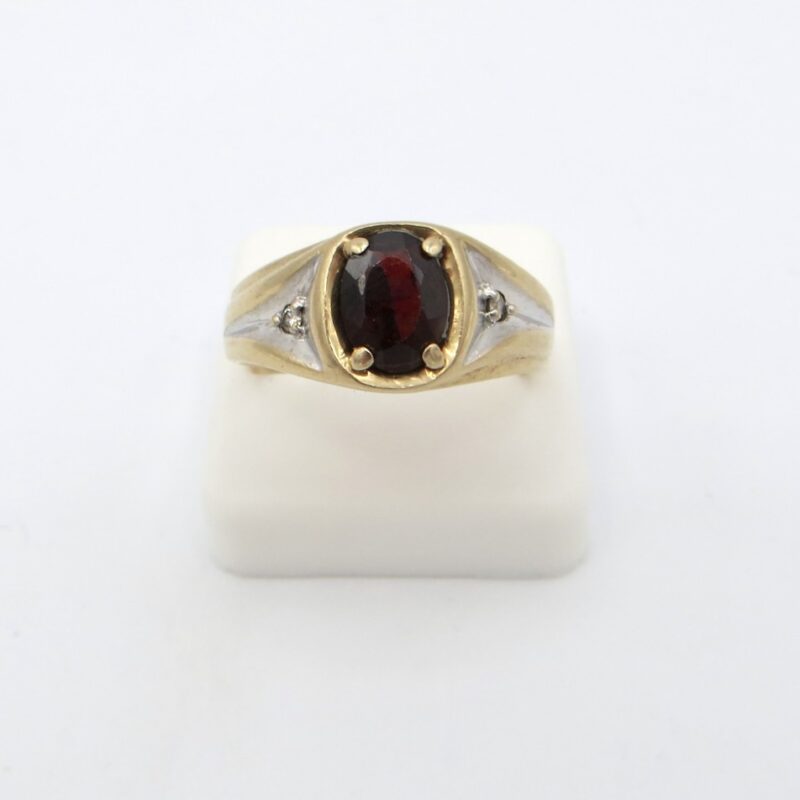 10kt Gold, Garnet and Diamond Ring