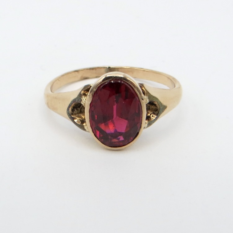 14kt Gold and Garnet Ring