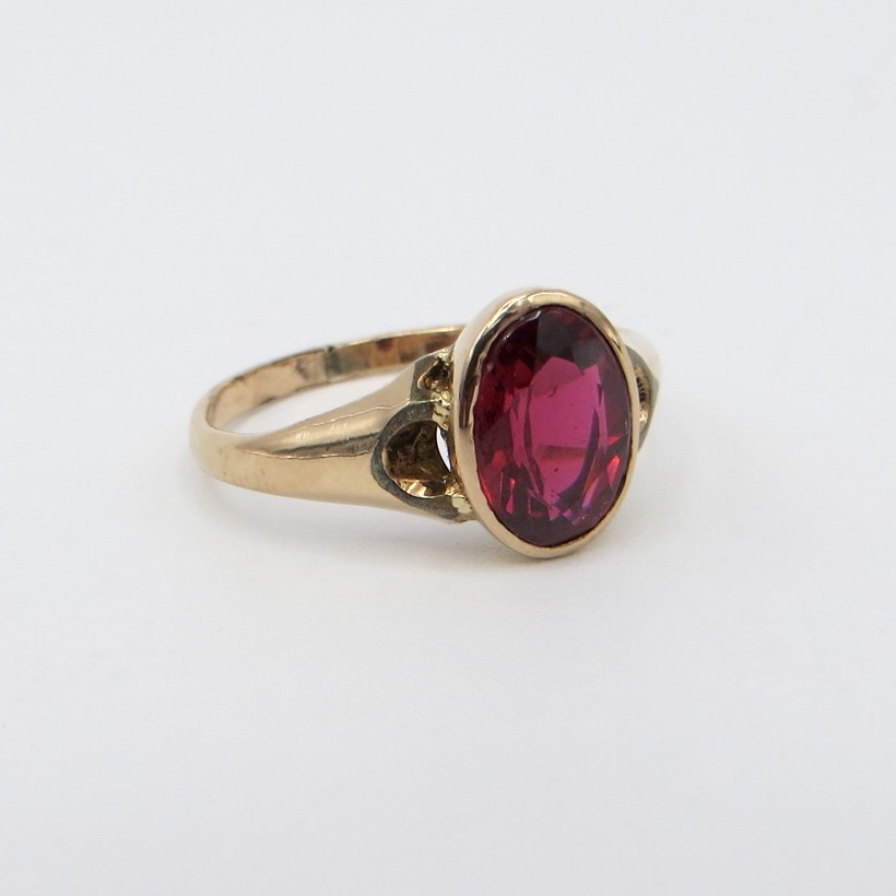 14kt Gold and Garnet Ring