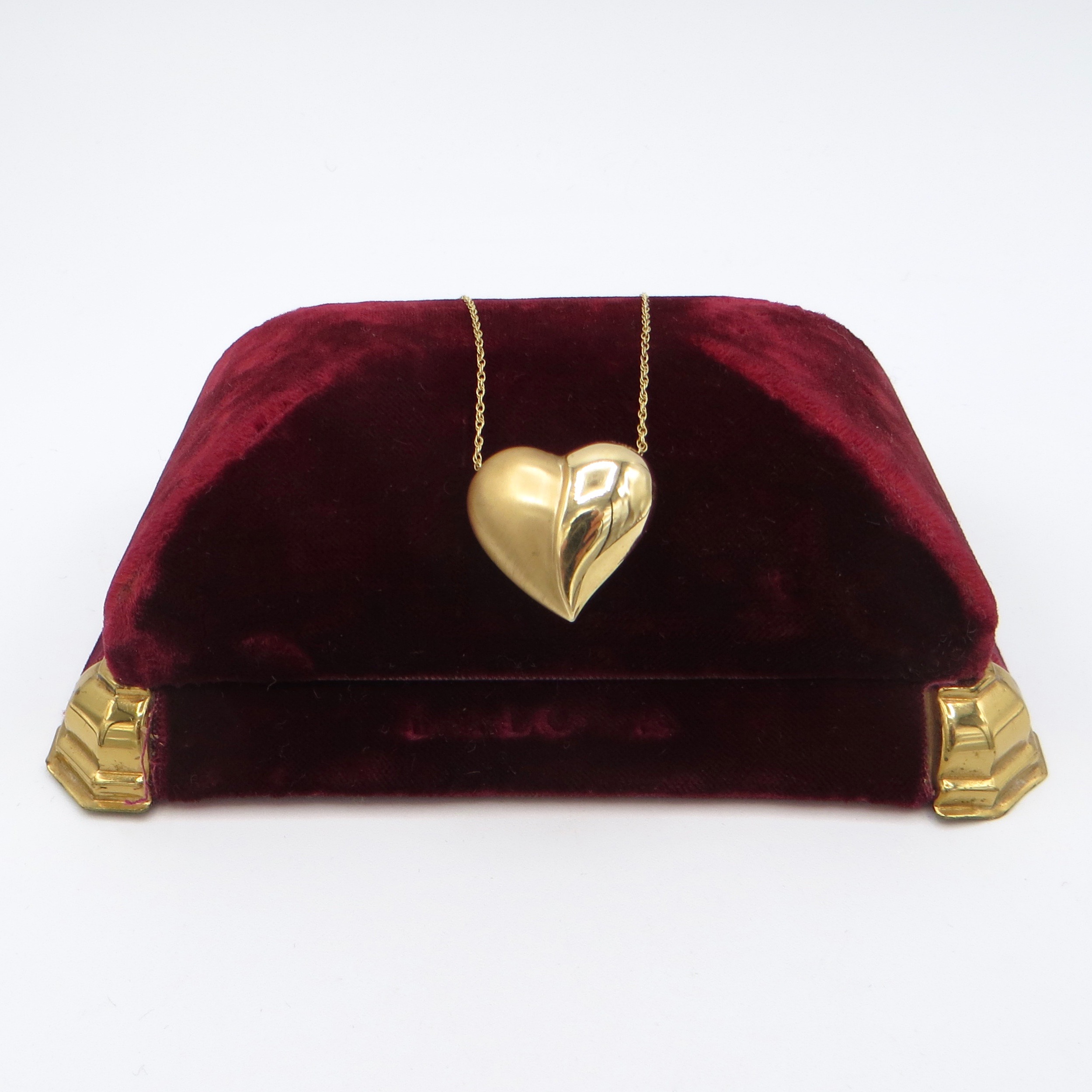14kt Gold Heart Pendant on Chain