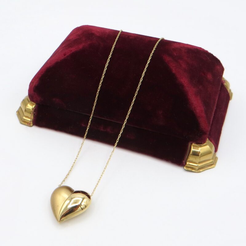 14kt Gold Heart Pendant on Chain