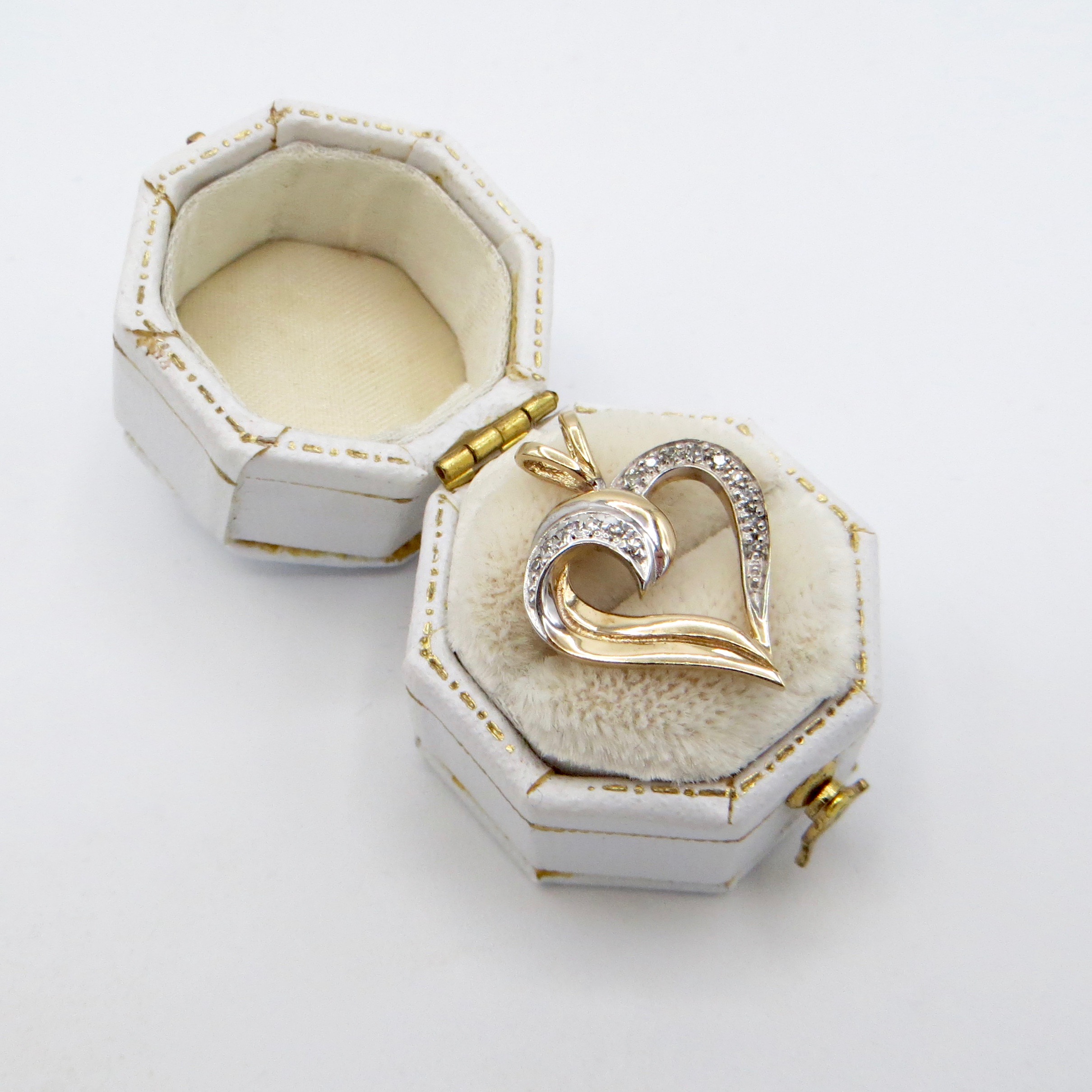 10kt Gold and Diamond Heart Pendant
