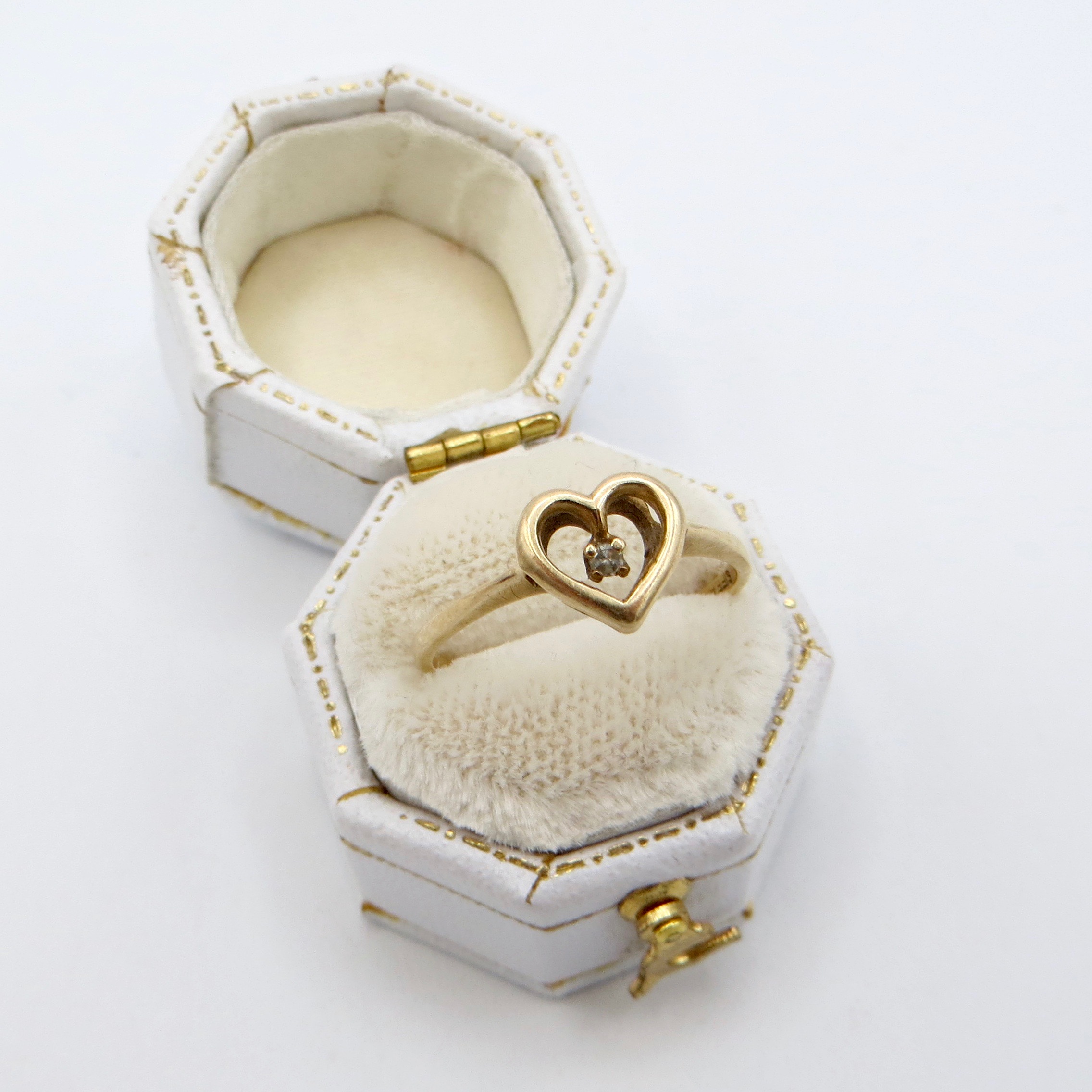 10kt Gold and Diamond Heart Ring