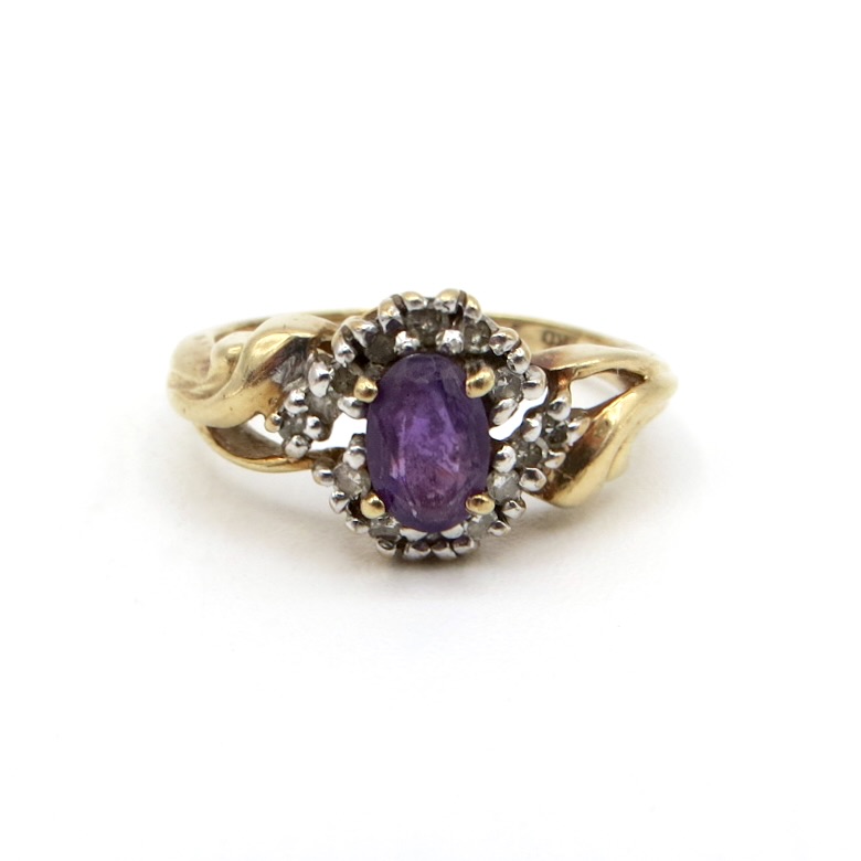 10kt Gold and Amethyst Ring