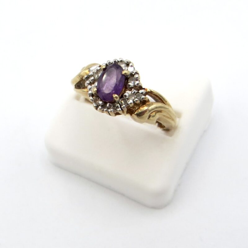 10kt Gold and Amethyst Ring