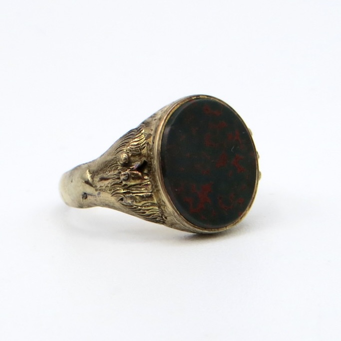 9kt Gold and Bloodstone Ring