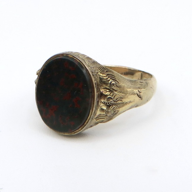 9kt Gold and Bloodstone Ring