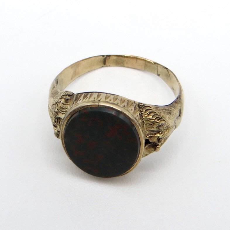9kt Gold and Bloodstone Ring