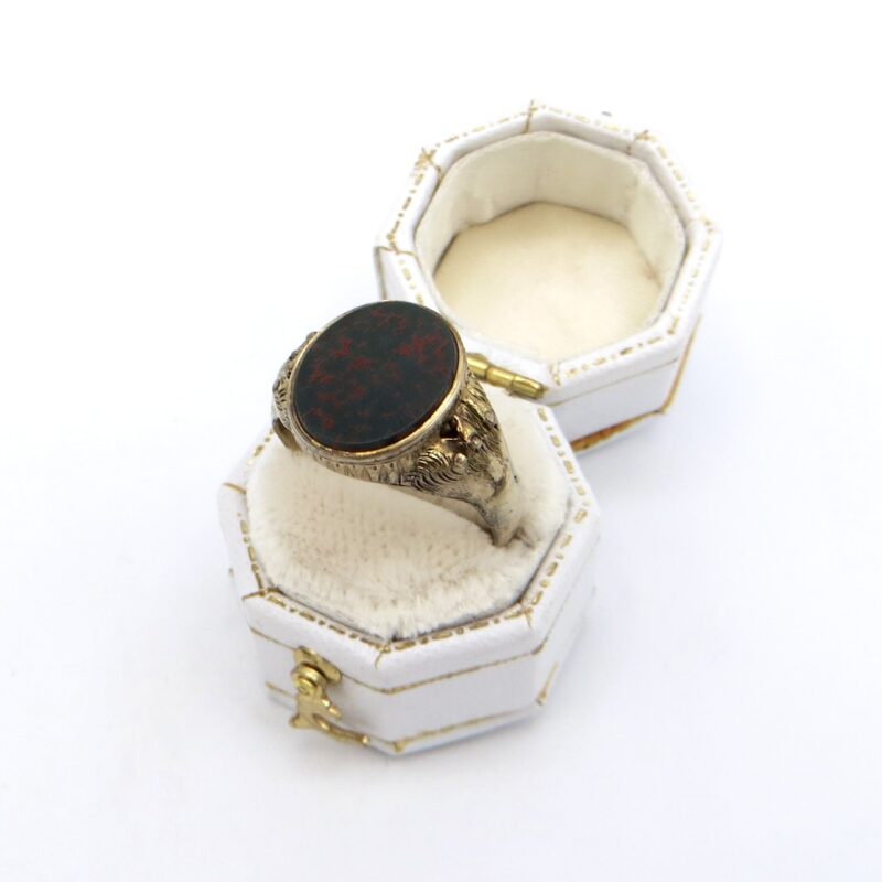 9kt Gold and Bloodstone Ring