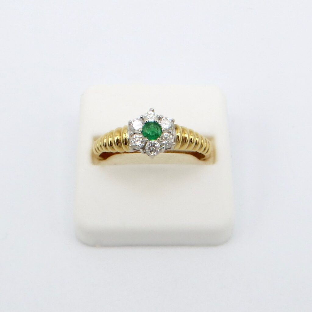 18kt Gold, Diamond and Emerald Flower Ring