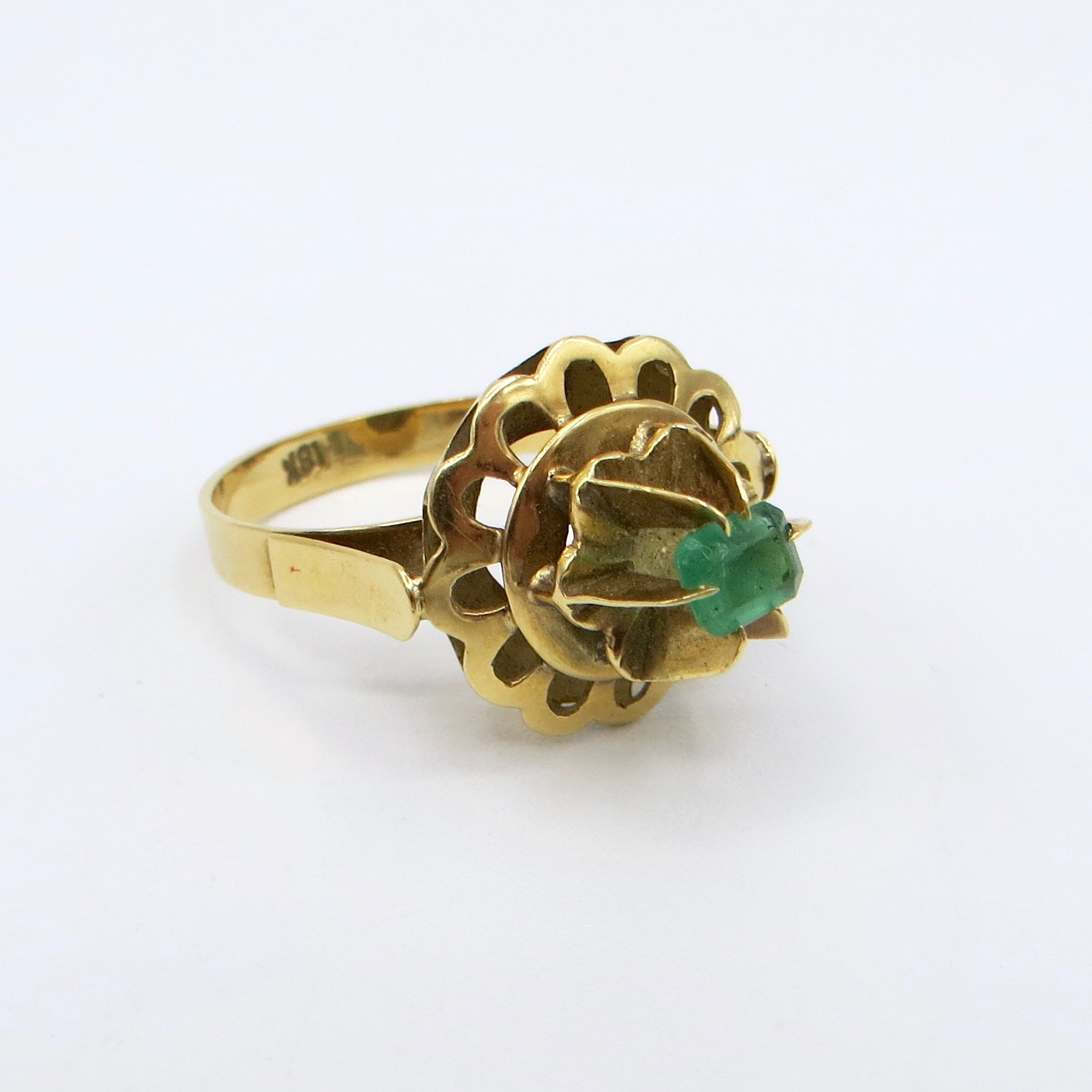 18kt Gold and Emerald Ring