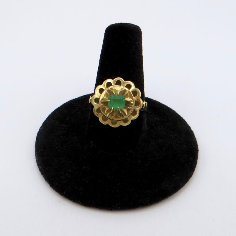 18kt Gold and Emerald Ring