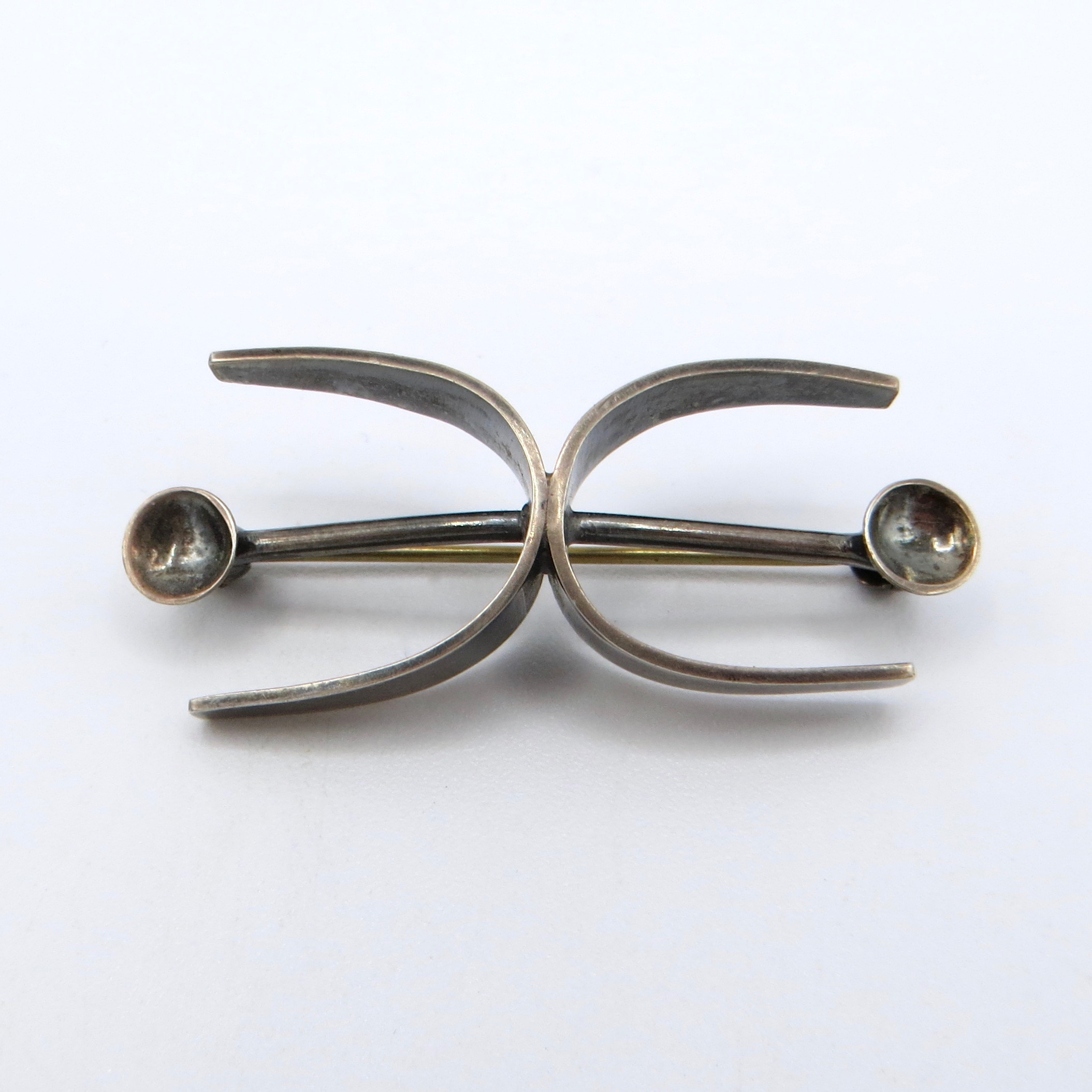 Stylish Silver Brooch