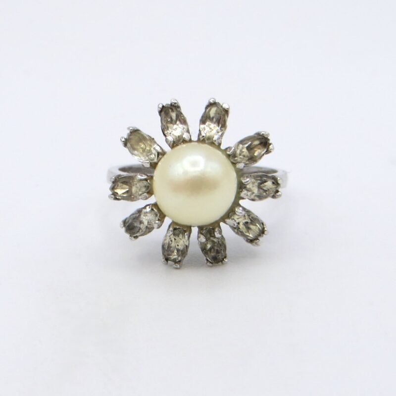 Vintage Silver and Pearl Floral Ring