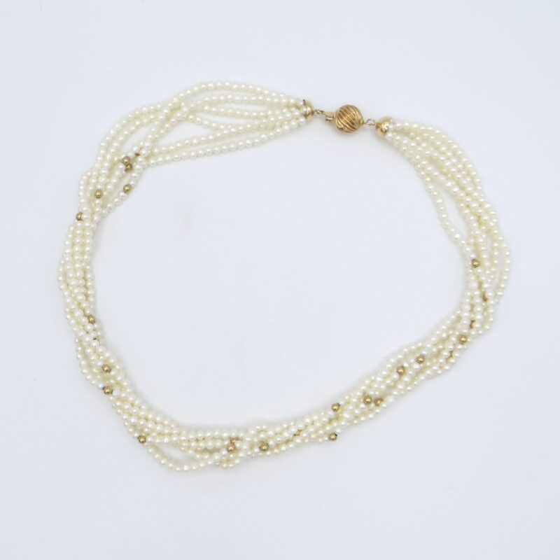 Freshwater Pearl Necklace with Gold Clasp