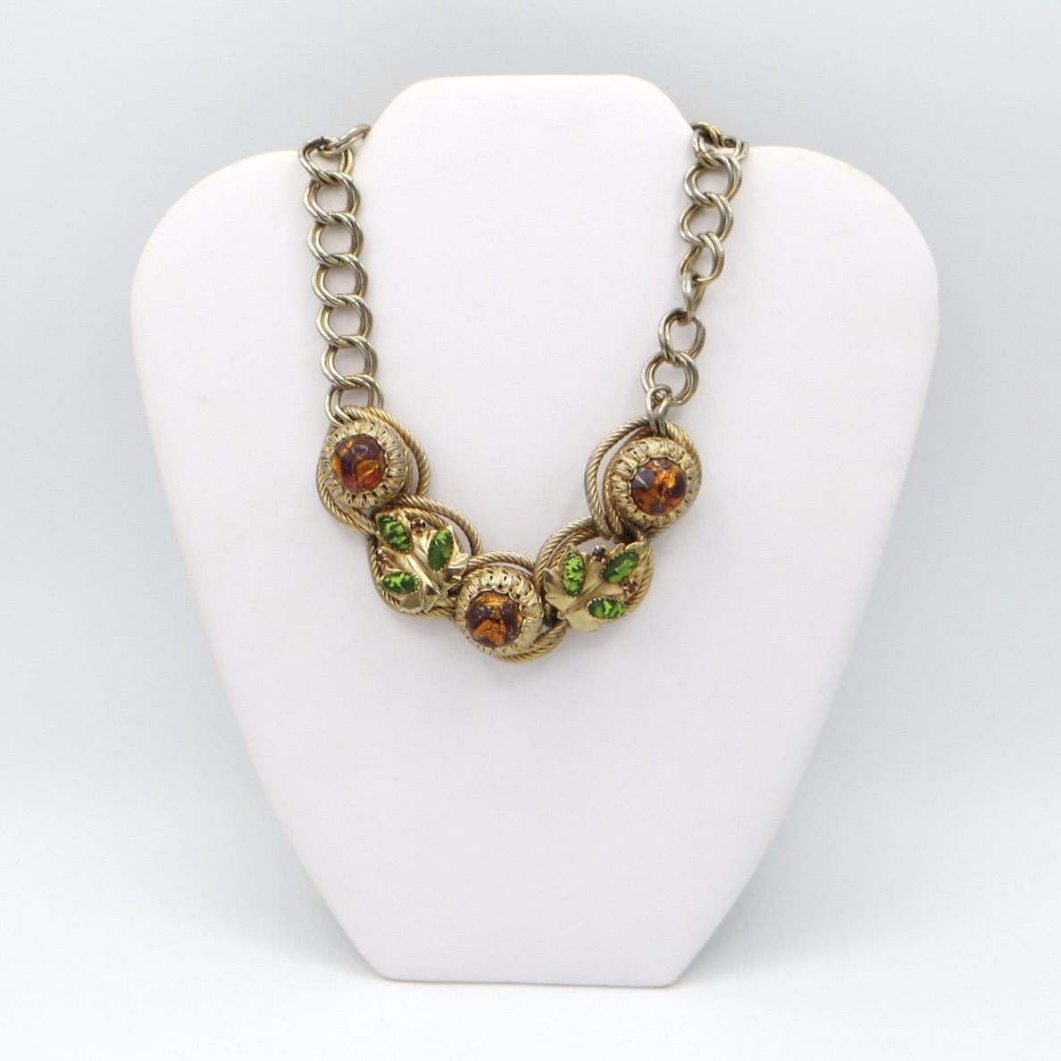 Costume Leaf Motif Necklace