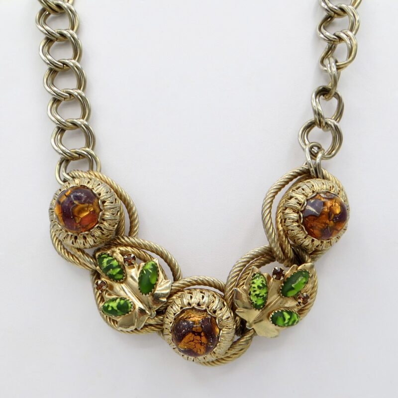 Costume Leaf Motif Necklace