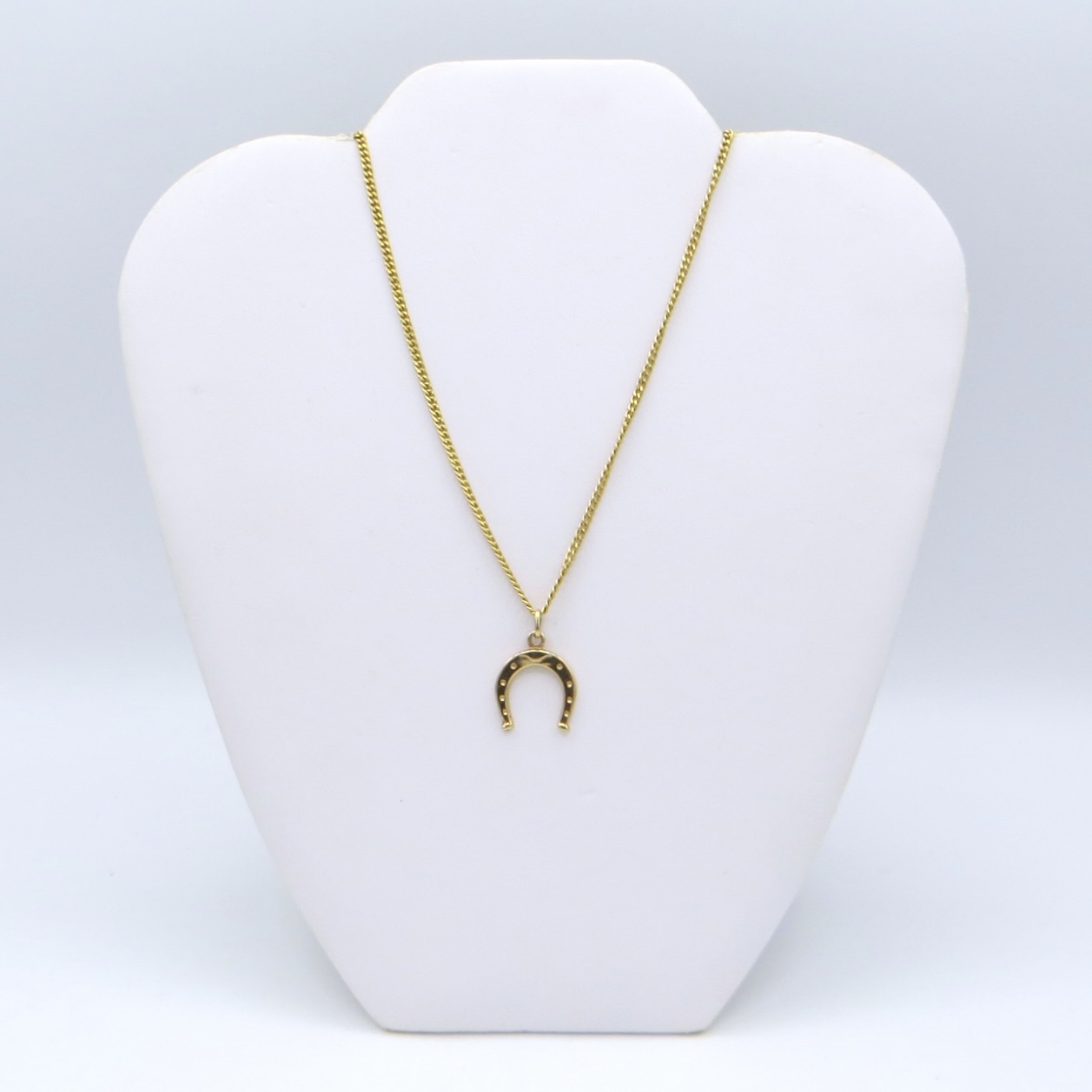 14kt Gold Horseshoe Necklace