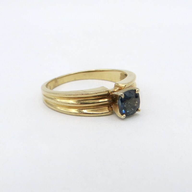 14kt Gold and Sapphire Ring