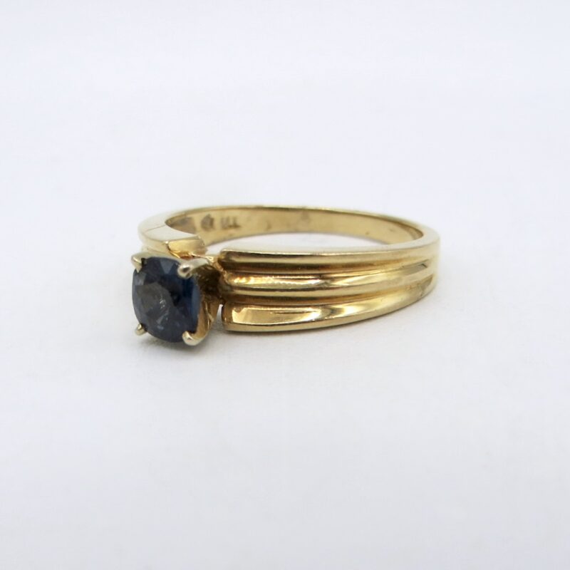 14kt Gold and Sapphire Ring