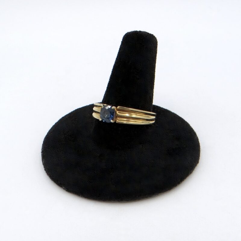 14kt Gold and Sapphire Ring