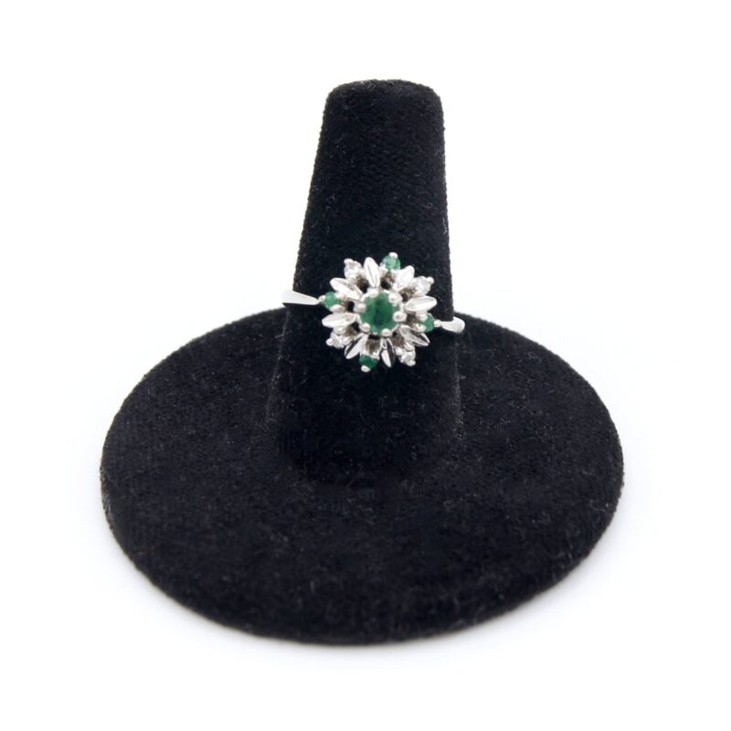 14kt White Gold & Emerald Ring